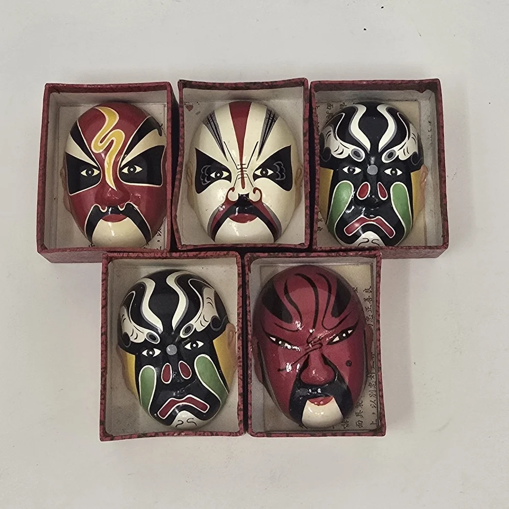Vtg WUXI chinese handmade hand painted, 5 clay kabuki masks huishan theater‎